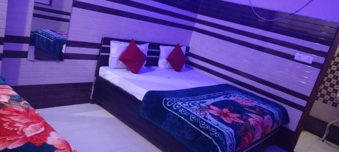 New Gaytri Place Near By Prem Mandir 1 * Vrindavan