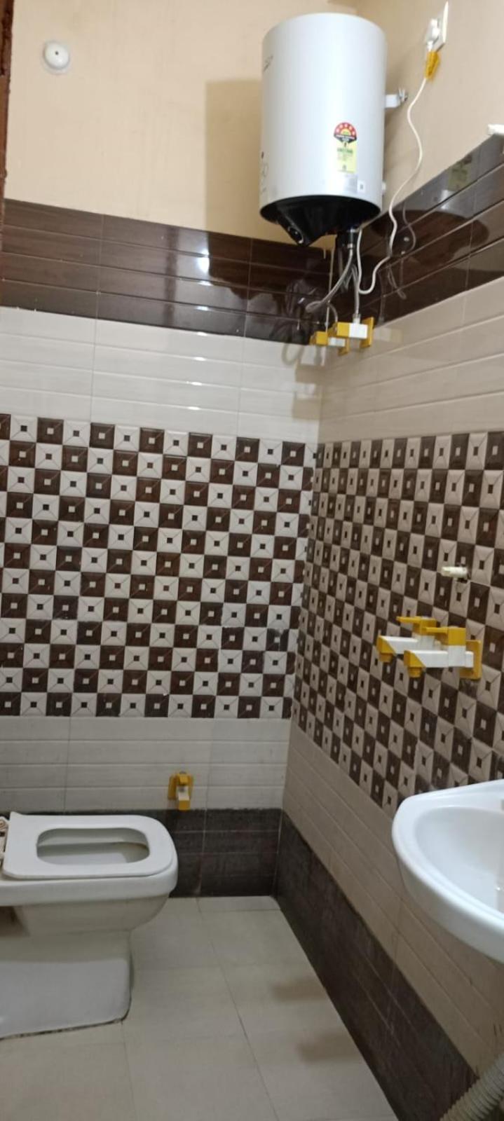 Hotel New Gaytri Place Near By Prem Mandir 1 Vrindavan